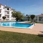 Cozy Oura Αλμπουφέιρα